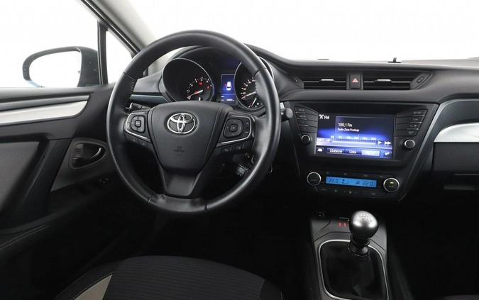 Toyota Avensis cena 64000 przebieg: 108880, rok produkcji 2016 z Prószków małe 379